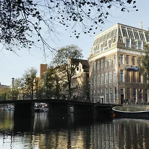 Radisson Blu Hotel, Center Hotel